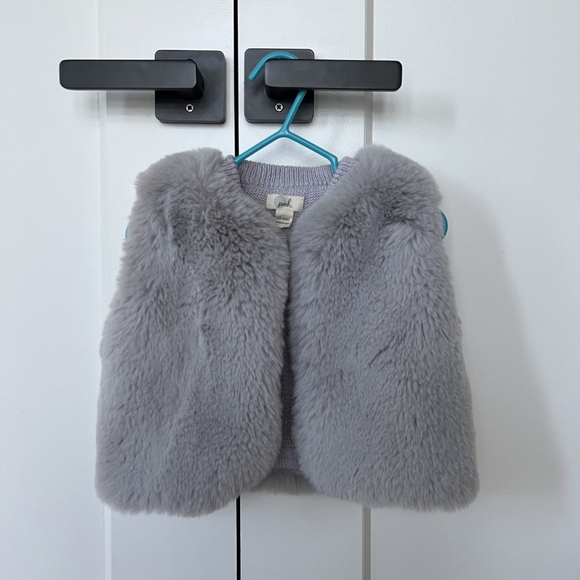 Faux Fur Vest for Kids 3-6 months - Picture 1 of 4